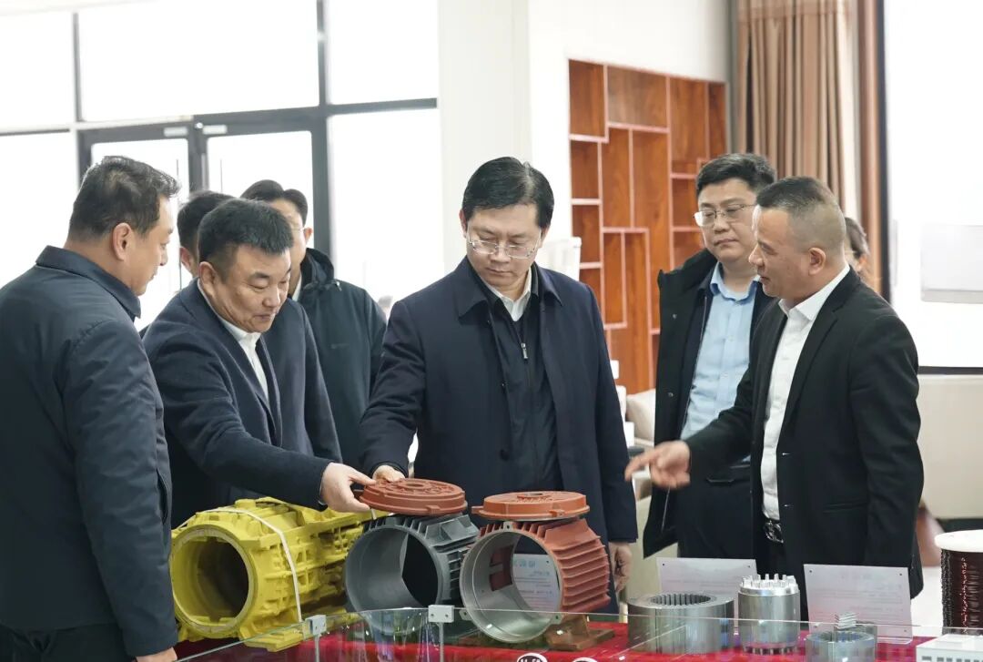 周超调研涉高铁项目工程及重点项目建设