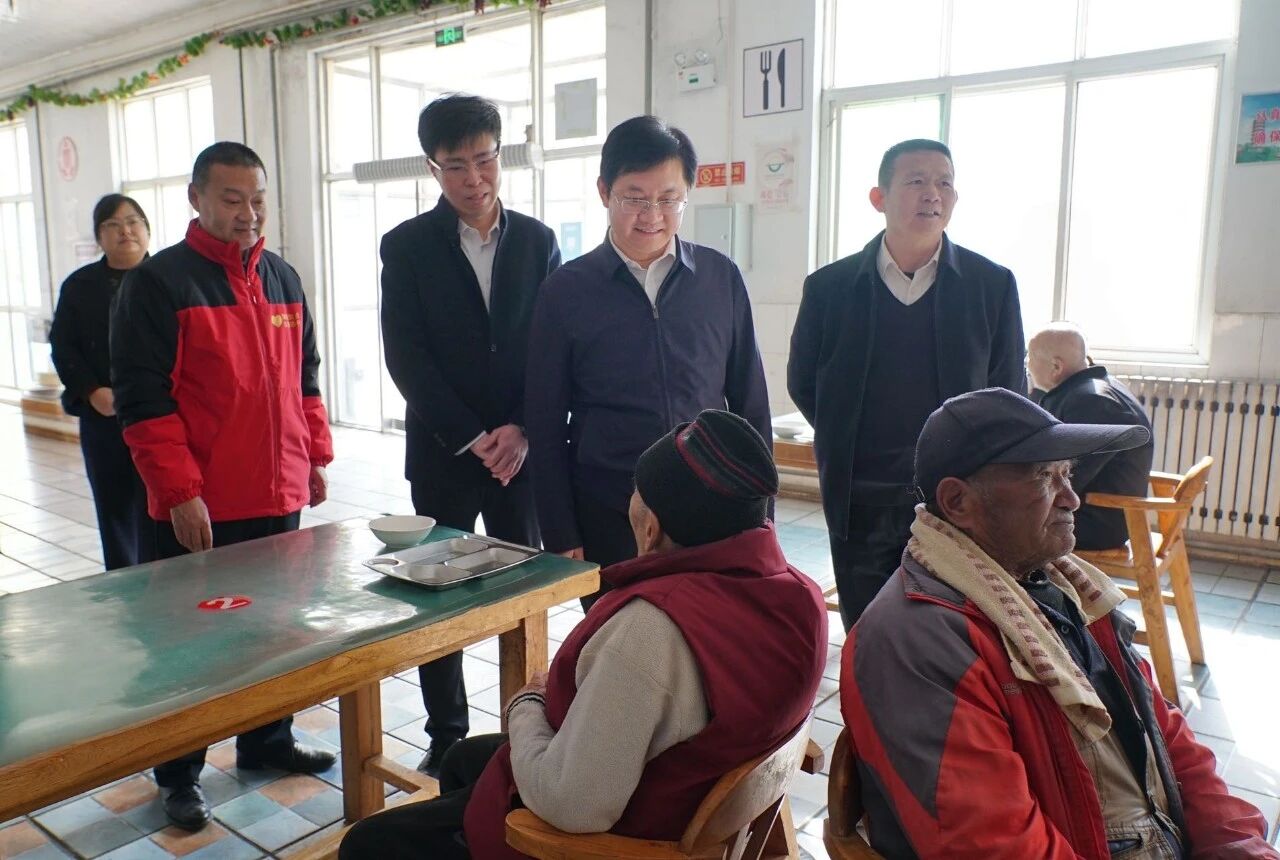 周超开展春节走访慰问活动